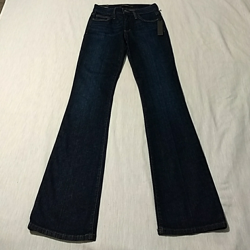 NWT Joe's Jeans Curvy Bootcut Size 26